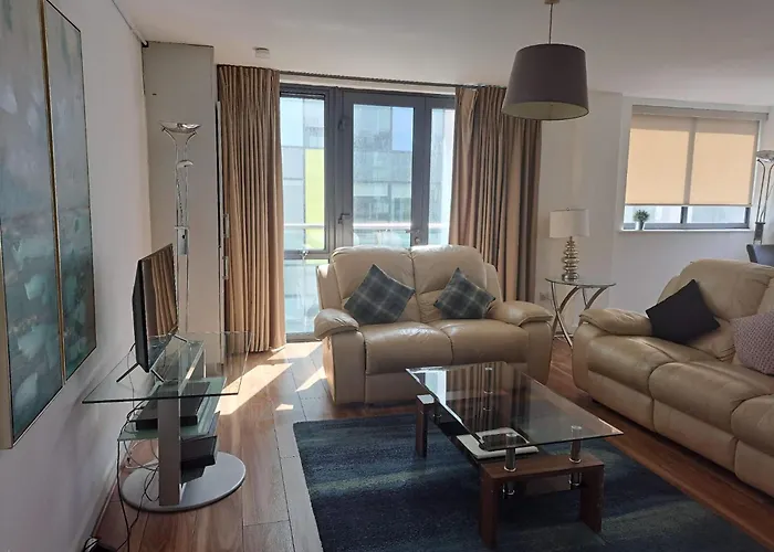 Grand Canal Square Apartment *