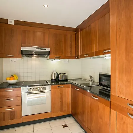 Grand Canal Square Apartment