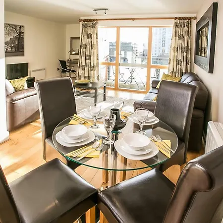 Grand Canal Square Apartment *