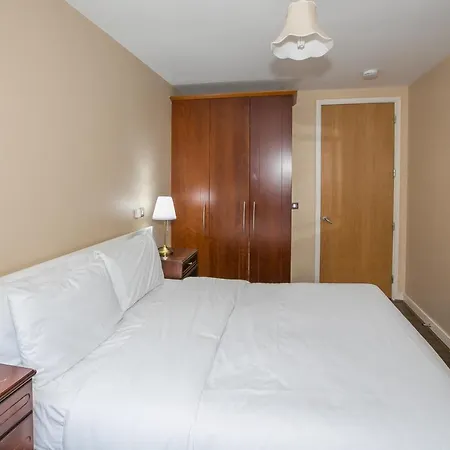 Apartment Grand Canal Square *
