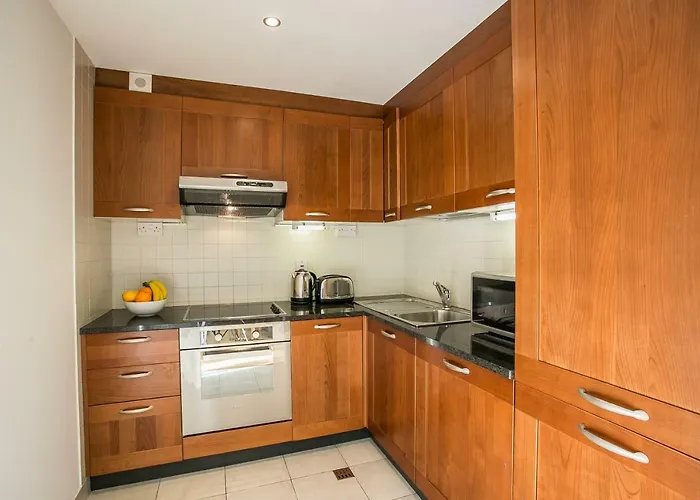 Grand Canal Square Apartment