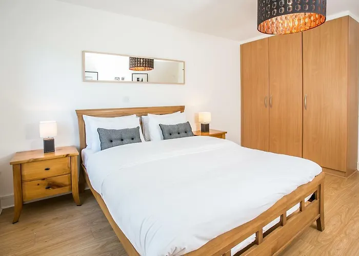 Apartment Grand Canal Square *