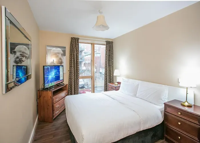 Grand Canal Square *